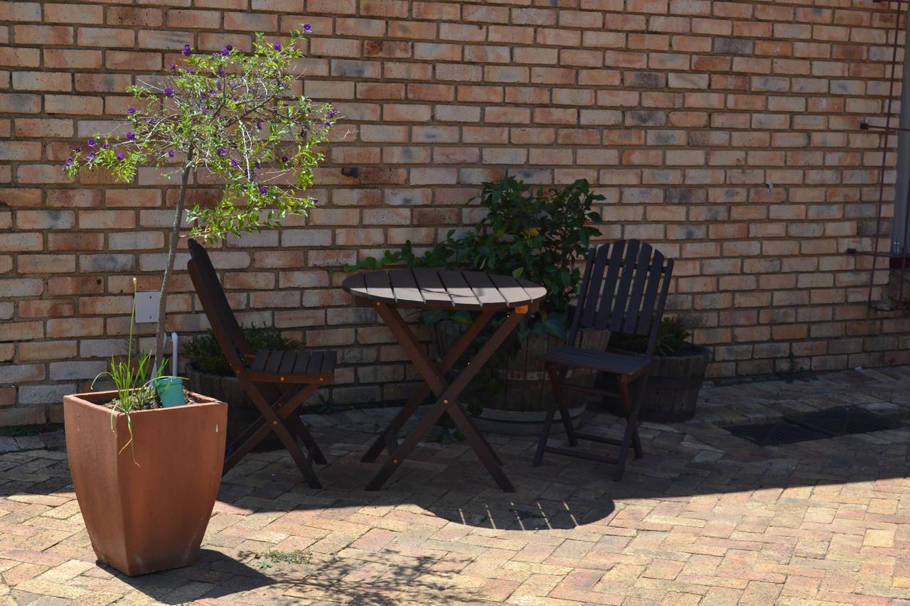 The Lazy Grape Guest Lodge Benoni Extérieur photo